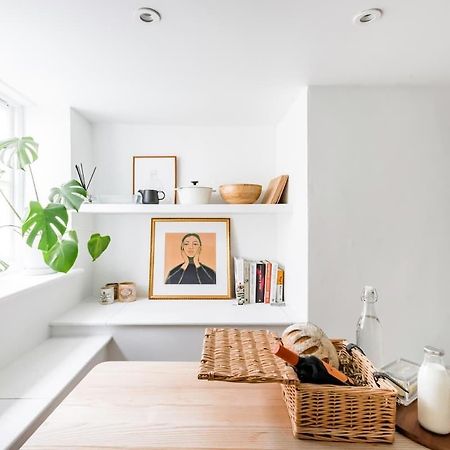 Central Georgian Townhouse With Free Parking Bath Bagian luar foto