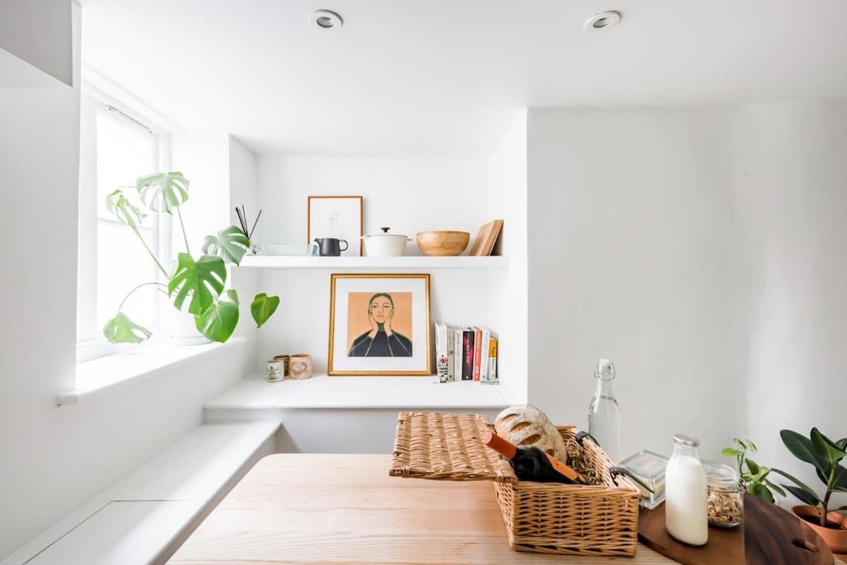 Central Georgian Townhouse With Free Parking Bath Bagian luar foto