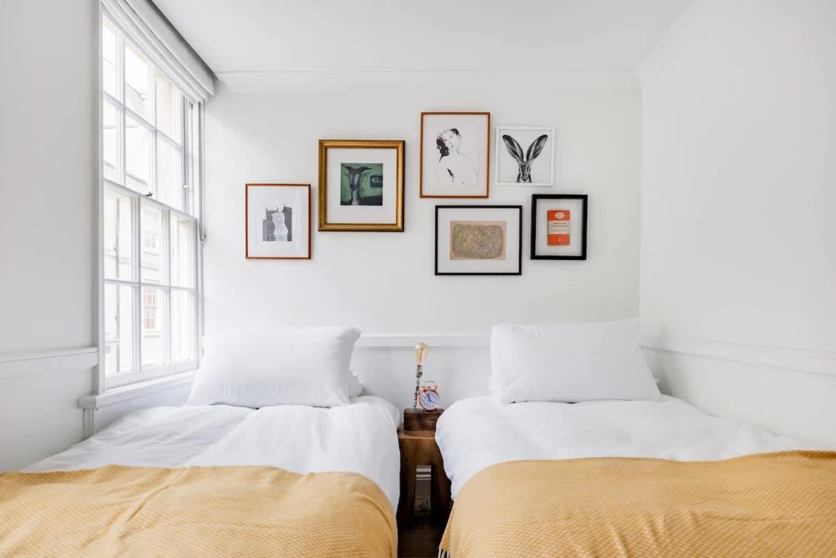Central Georgian Townhouse With Free Parking Bath Bagian luar foto