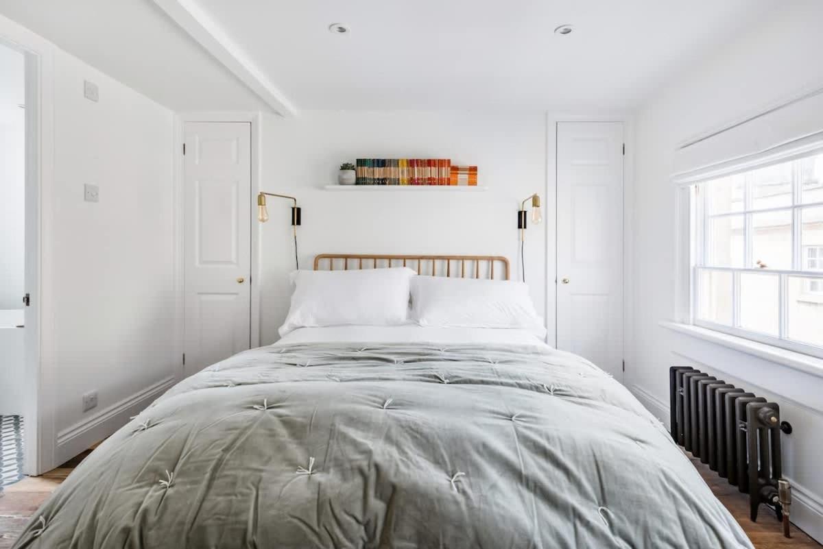Central Georgian Townhouse With Free Parking Bath Bagian luar foto