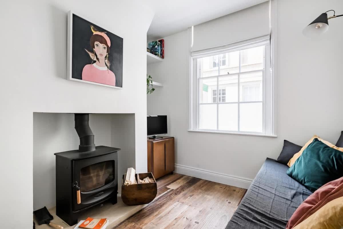 Central Georgian Townhouse With Free Parking Bath Bagian luar foto